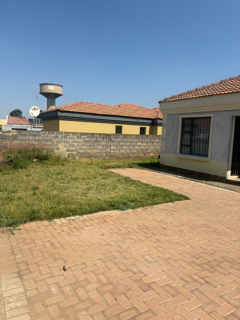 To Let 2 Bedroom Property for Rent in Roodekop Gauteng