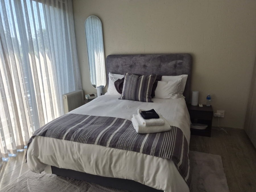 To Let 4 Bedroom Property for Rent in Sandown Gauteng
