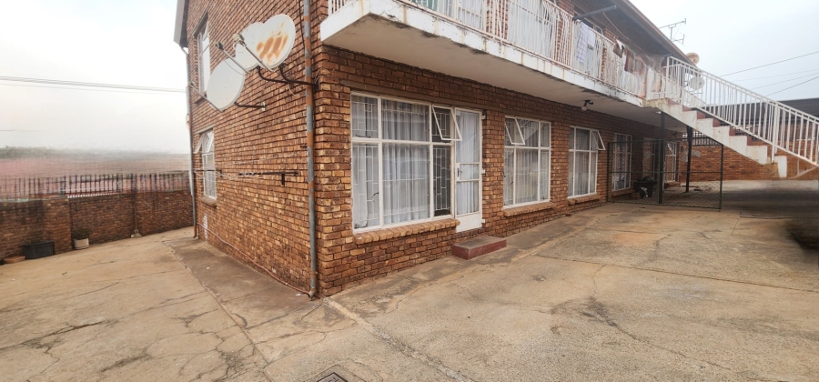 To Let 3 Bedroom Property for Rent in Laudium Gauteng