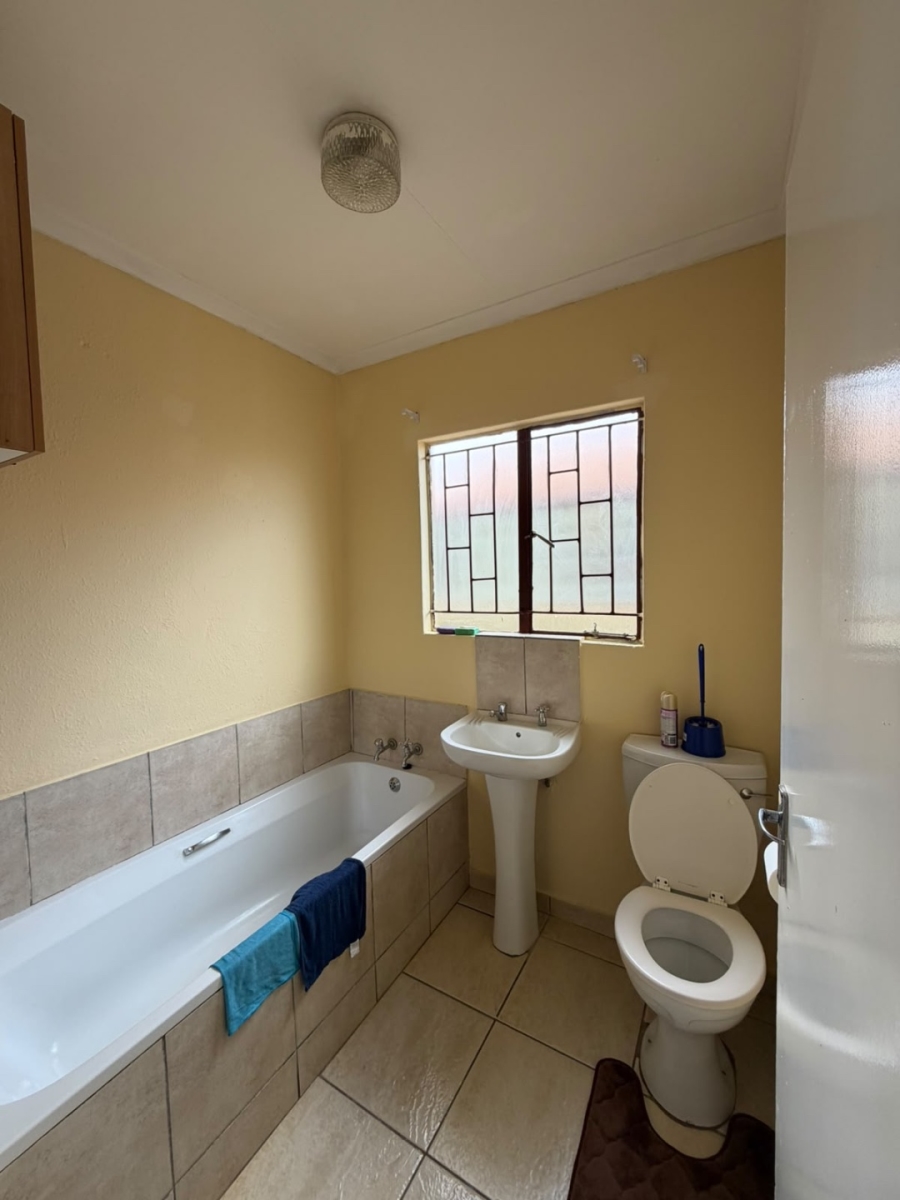 2 Bedroom Property for Sale in Soshanguve East Ext 4 Gauteng