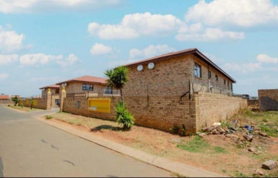 Commercial Property for Sale in Lenasia South Gauteng