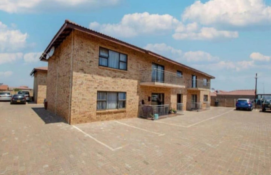 Commercial Property for Sale in Lenasia South Gauteng