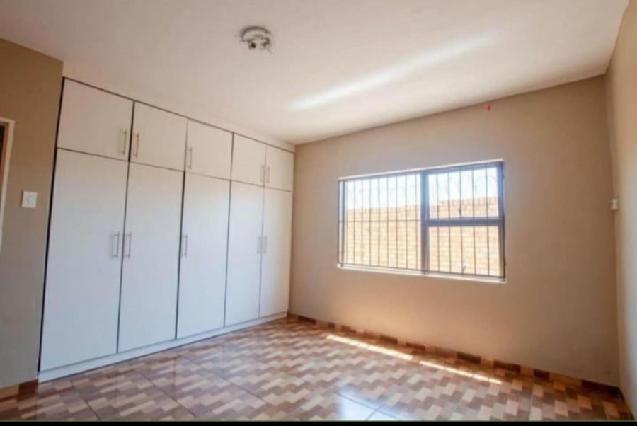 Commercial Property for Sale in Lenasia South Gauteng