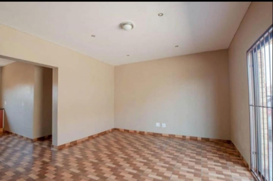 Commercial Property for Sale in Lenasia South Gauteng