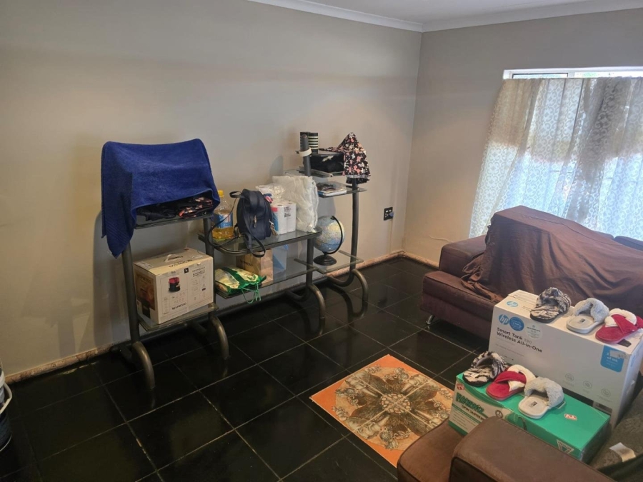 4 Bedroom Property for Sale in Lenasia South Gauteng