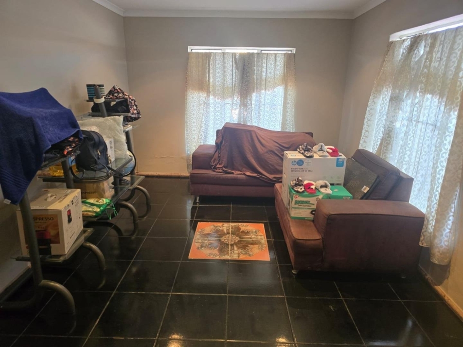 4 Bedroom Property for Sale in Lenasia South Gauteng