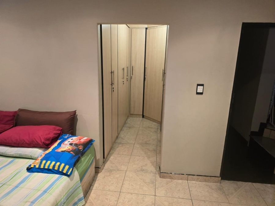 4 Bedroom Property for Sale in Lenasia South Gauteng