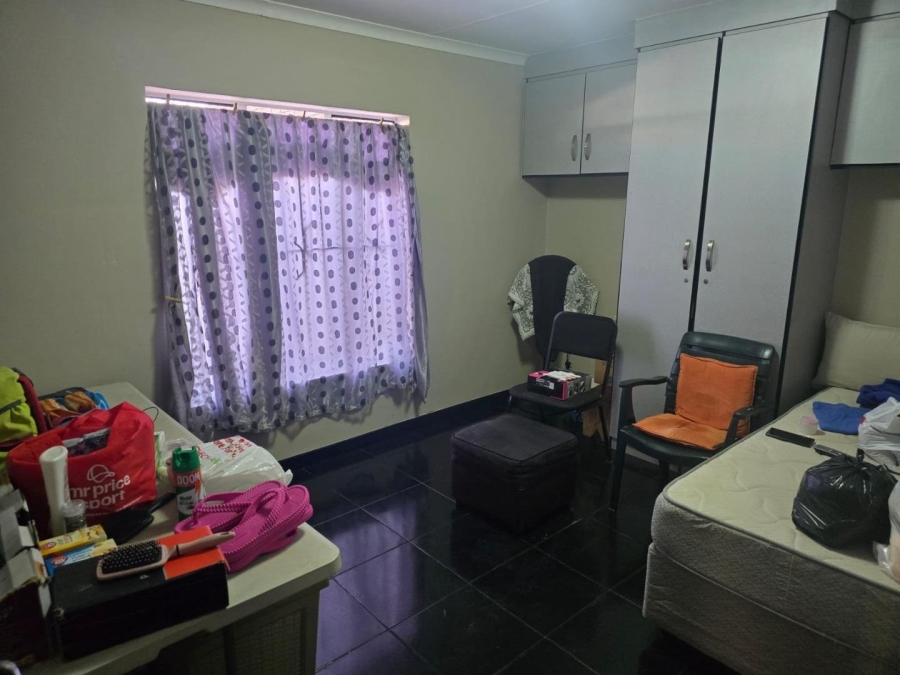 4 Bedroom Property for Sale in Lenasia South Gauteng