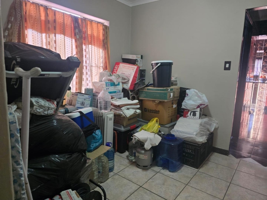 4 Bedroom Property for Sale in Lenasia South Gauteng
