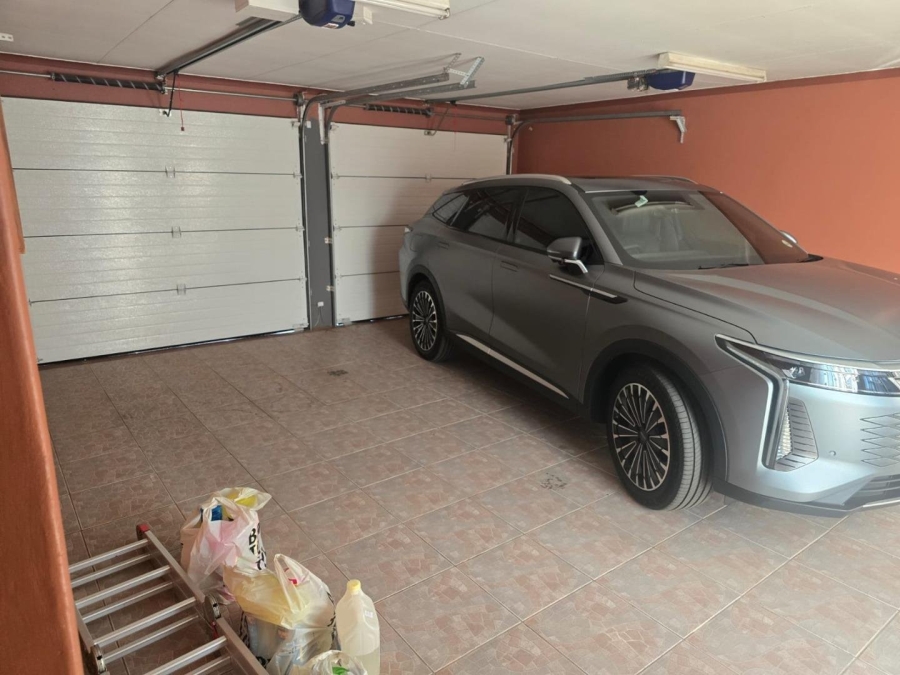 4 Bedroom Property for Sale in Lenasia South Gauteng