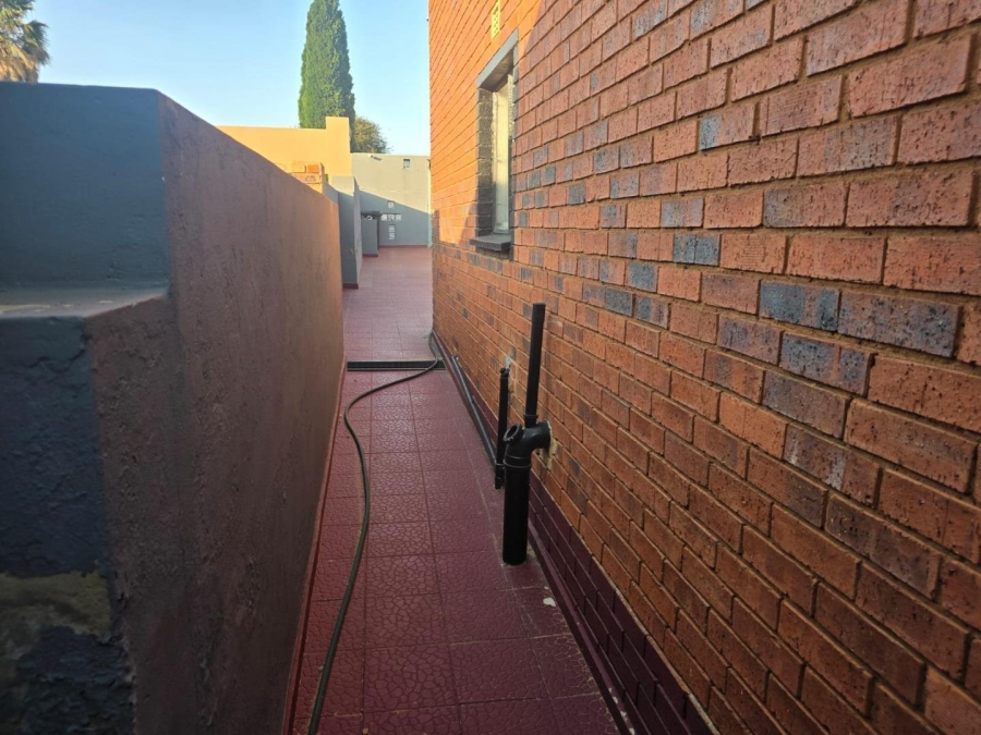 4 Bedroom Property for Sale in Lenasia South Gauteng