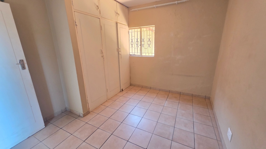 To Let 2 Bedroom Property for Rent in Laudium Gauteng