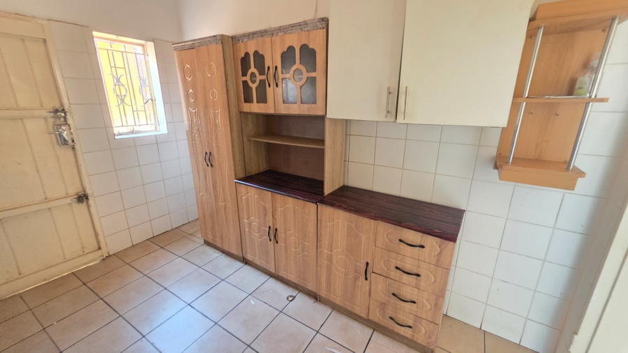 To Let 2 Bedroom Property for Rent in Laudium Gauteng