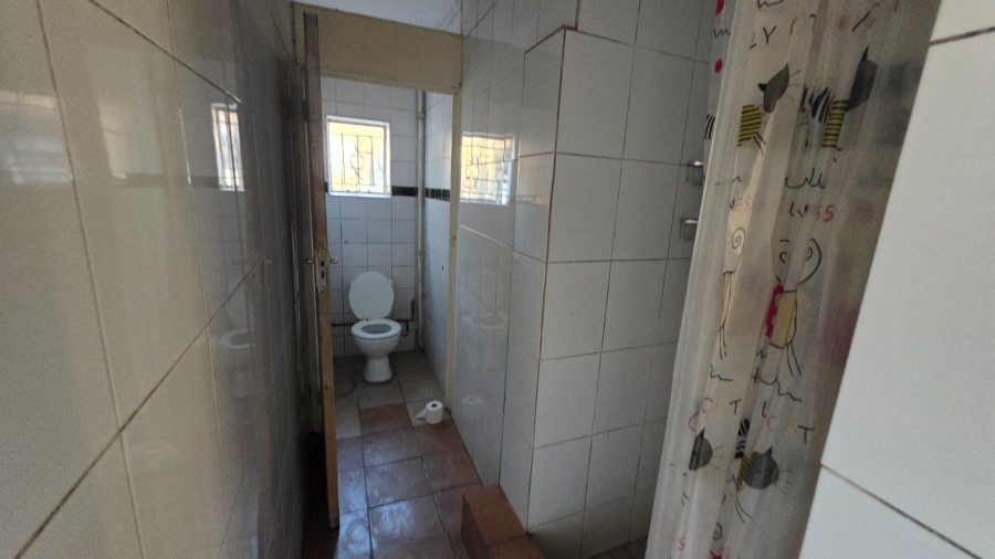 To Let 2 Bedroom Property for Rent in Laudium Gauteng