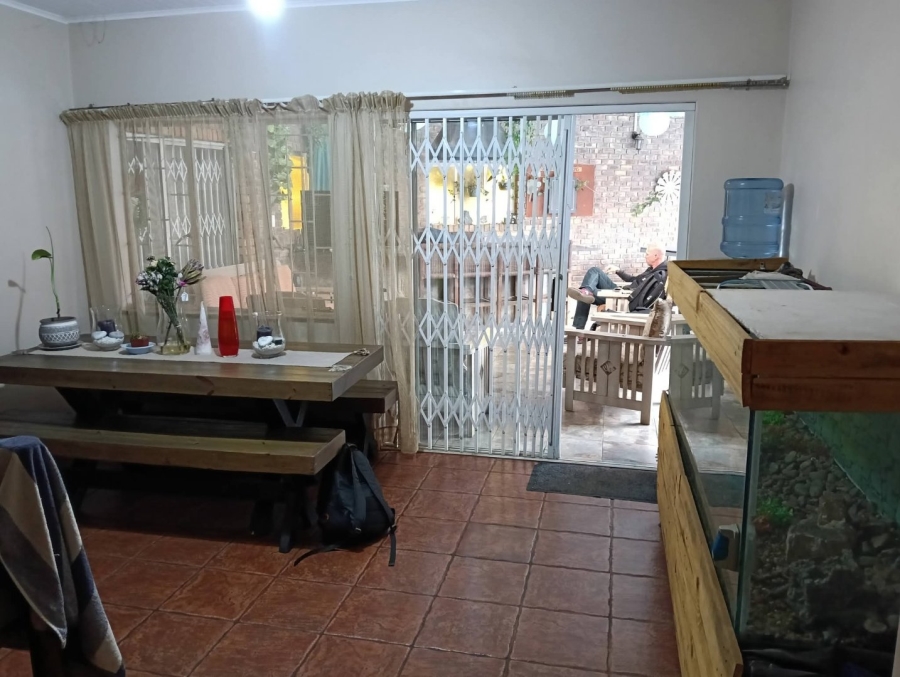 5 Bedroom Property for Sale in Eldoraigne Gauteng