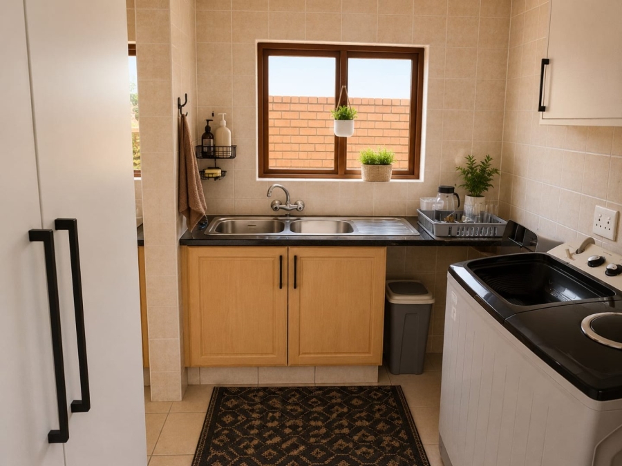 To Let 4 Bedroom Property for Rent in Silver Lakes Golf Estate Gauteng
