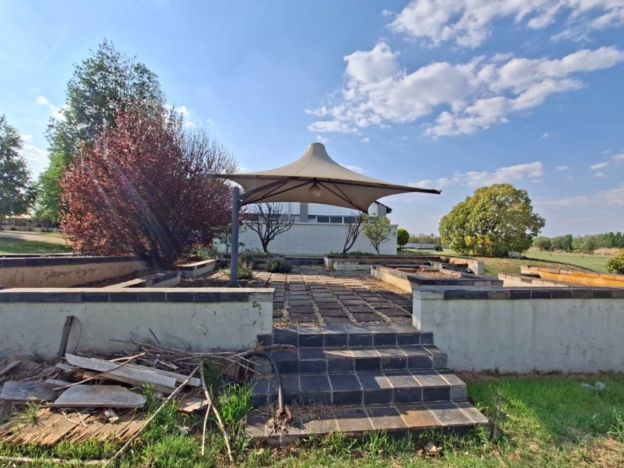 Commercial Property for Sale in Bredell Gauteng