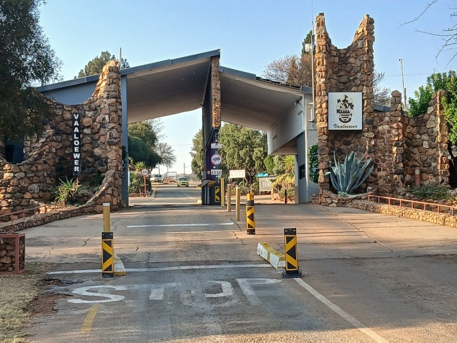 Commercial Property for Sale in Vaaloewer Gauteng