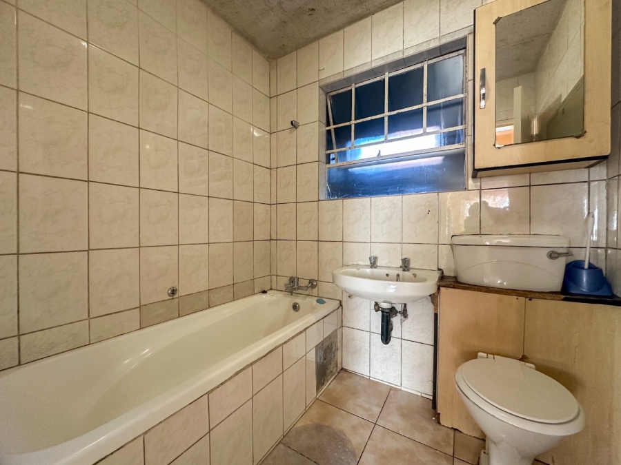 2 Bedroom Property for Sale in Alan Manor Gauteng