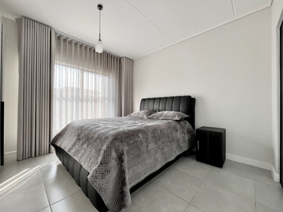 To Let 3 Bedroom Property for Rent in Waterfall Gauteng