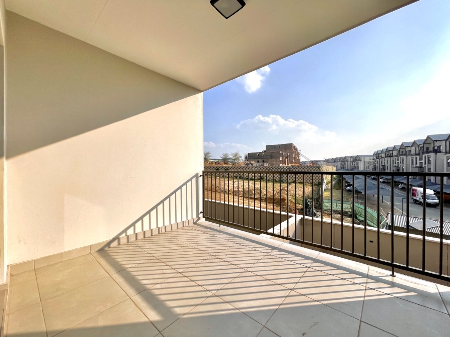 To Let 3 Bedroom Property for Rent in Waterfall Gauteng