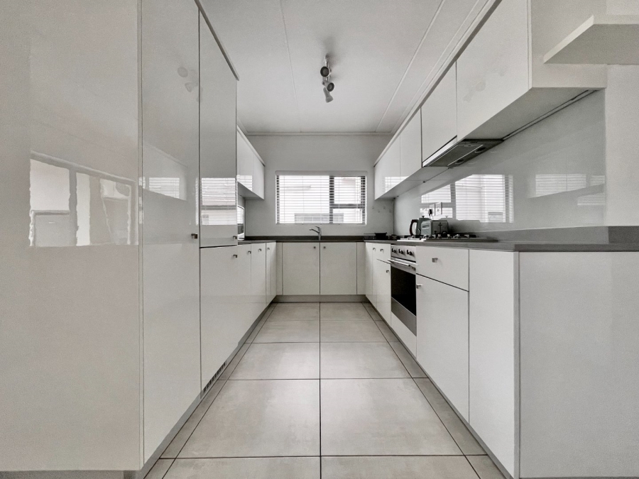 To Let 3 Bedroom Property for Rent in The Polofields Gauteng