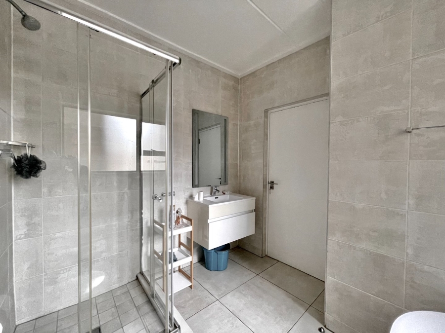 To Let 3 Bedroom Property for Rent in The Polofields Gauteng