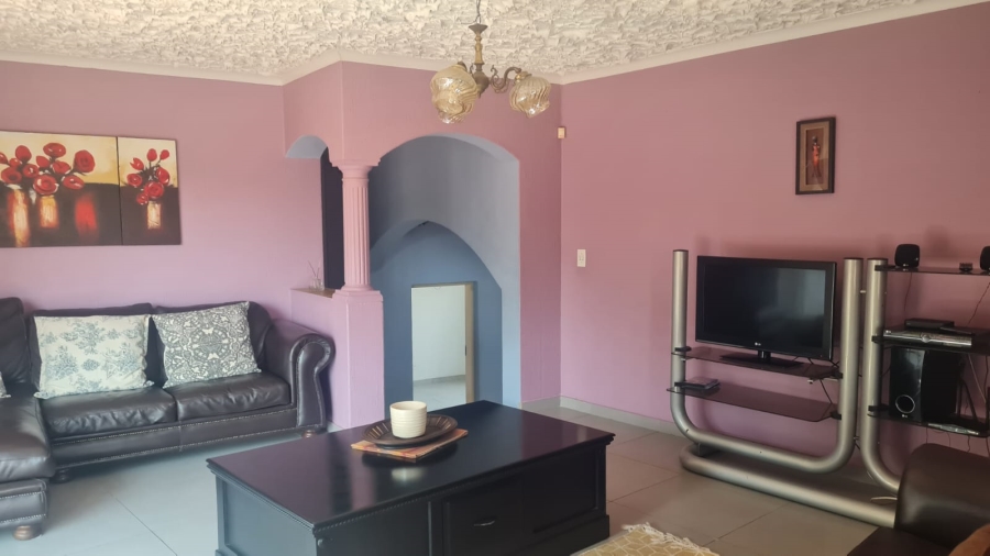 3 Bedroom Property for Sale in Oakdene Gauteng