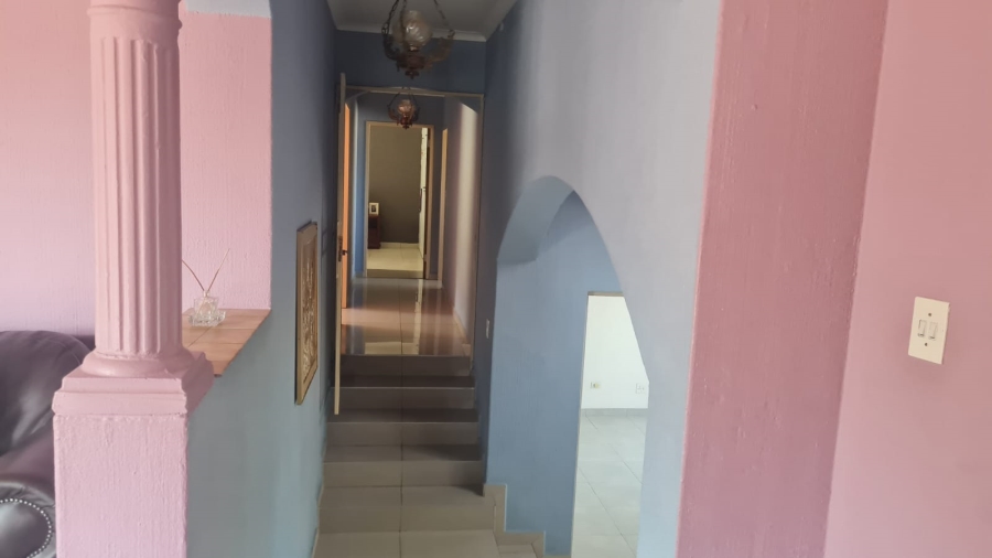 3 Bedroom Property for Sale in Oakdene Gauteng