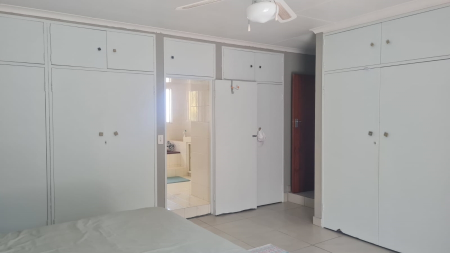 3 Bedroom Property for Sale in Oakdene Gauteng