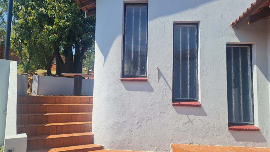 3 Bedroom Property for Sale in Oakdene Gauteng