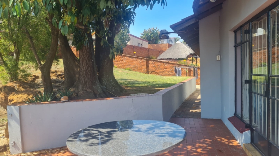 3 Bedroom Property for Sale in Oakdene Gauteng