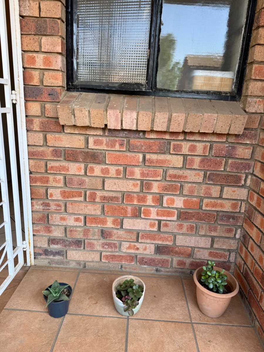 1 Bedroom Property for Sale in Sagewood Gauteng