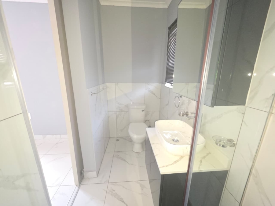 To Let 1 Bedroom Property for Rent in Robertsham Gauteng