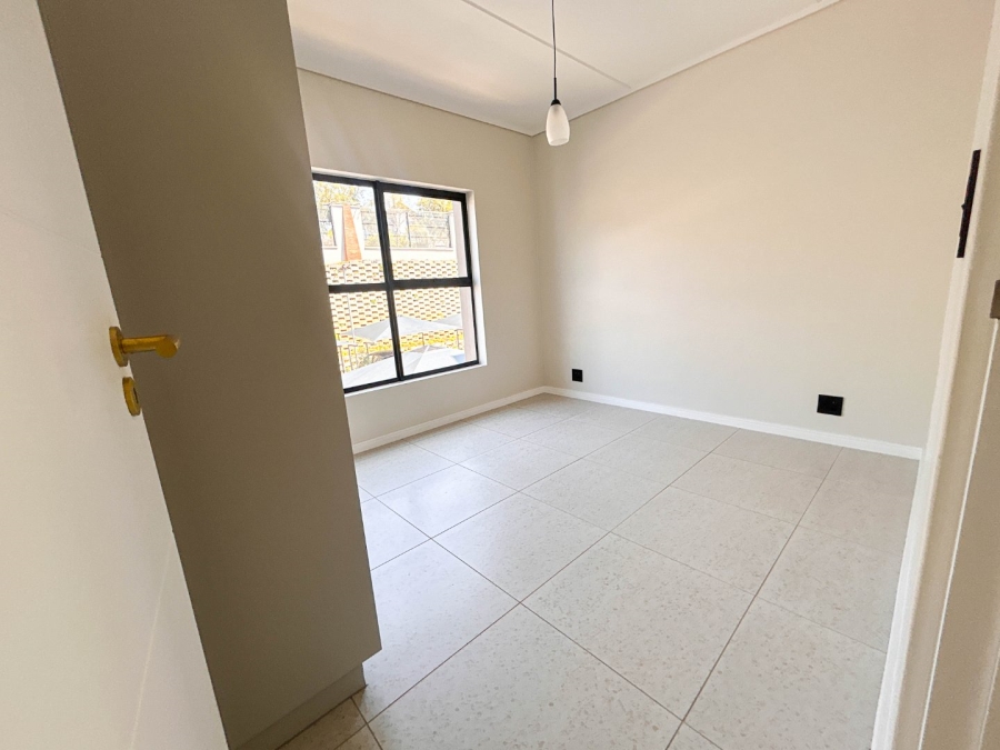 To Let 3 Bedroom Property for Rent in The Polofields Gauteng