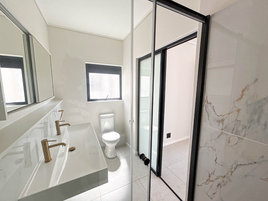 To Let 3 Bedroom Property for Rent in The Polofields Gauteng