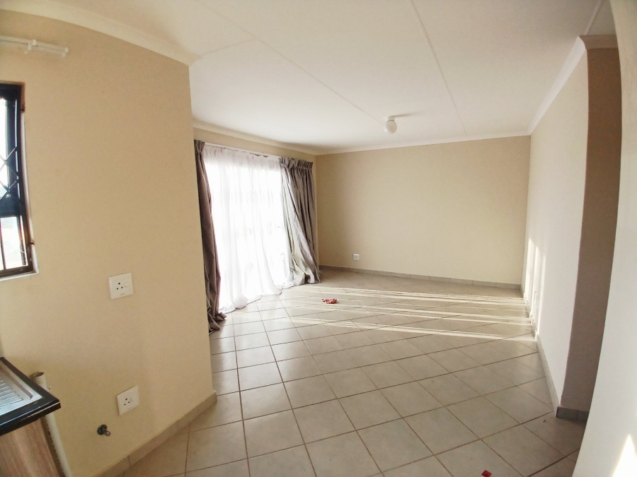  Bedroom Property for Sale in Selcourt Gauteng