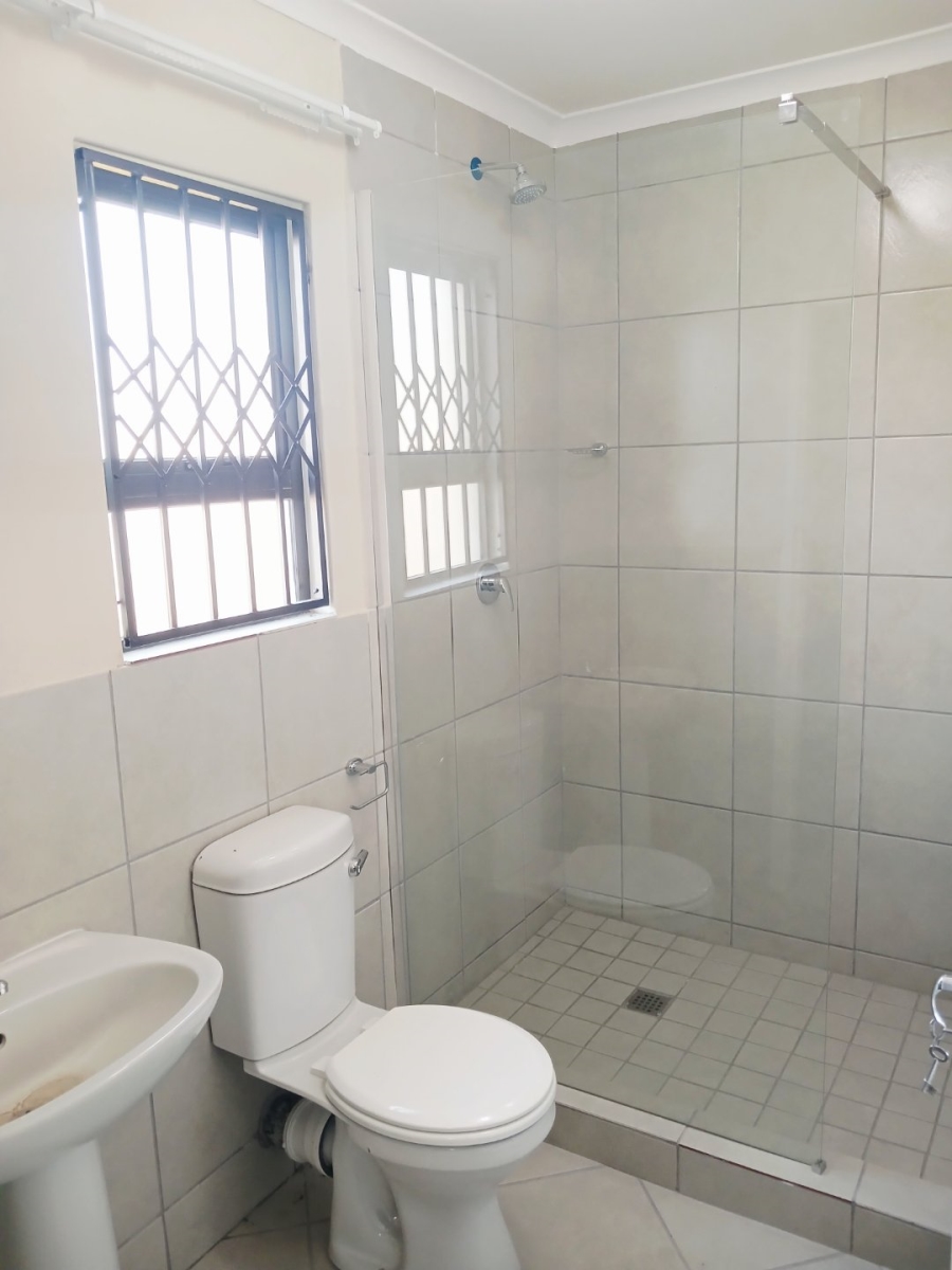  Bedroom Property for Sale in Selcourt Gauteng