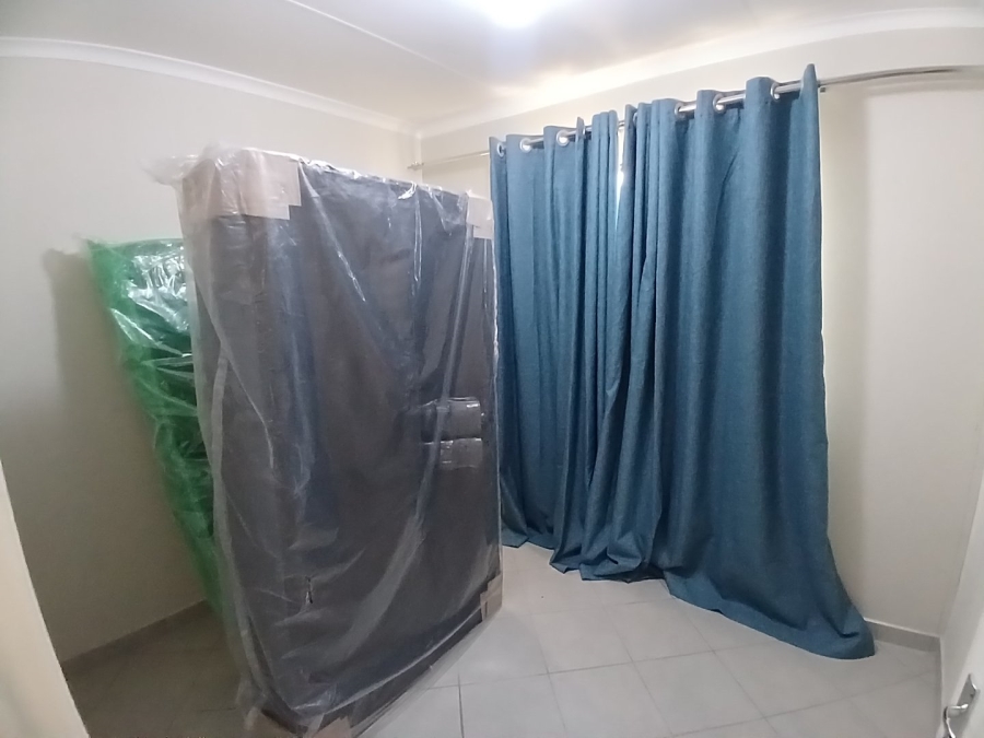  Bedroom Property for Sale in Selcourt Gauteng