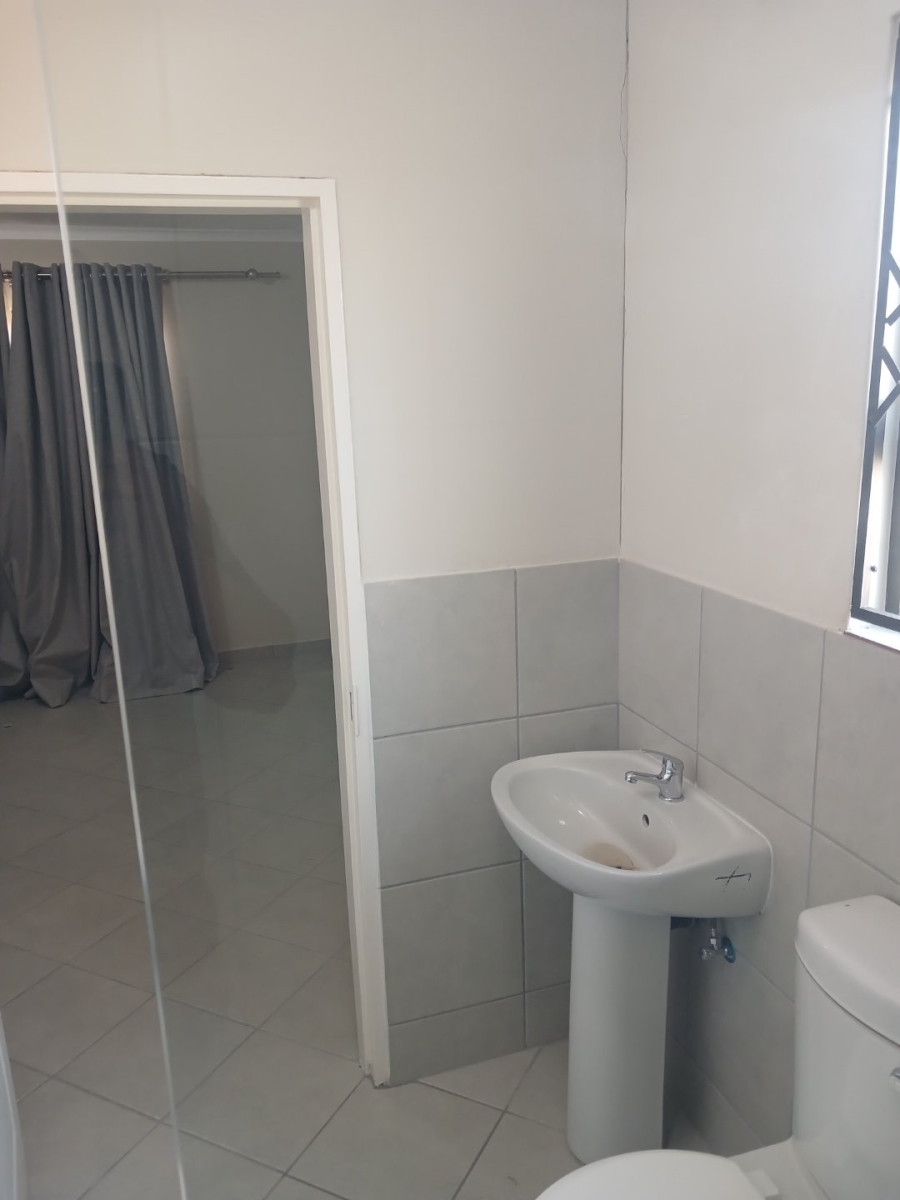  Bedroom Property for Sale in Selcourt Gauteng