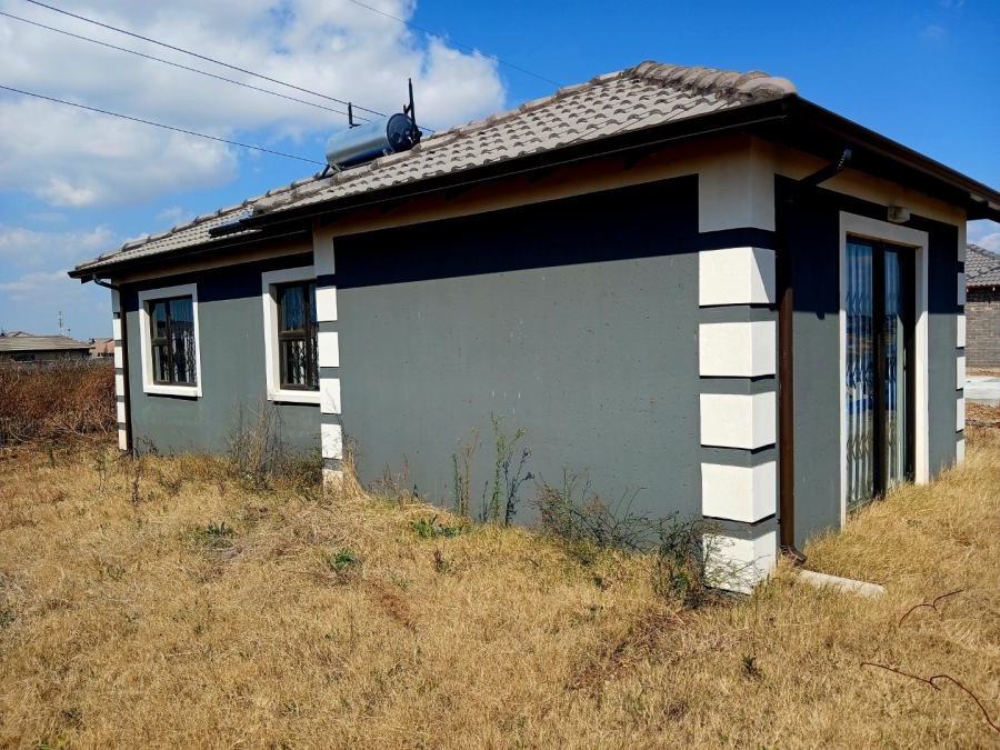  Bedroom Property for Sale in Selcourt Gauteng