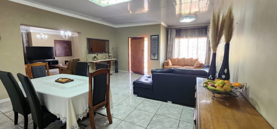 4 Bedroom Property for Sale in Erasmia Gauteng