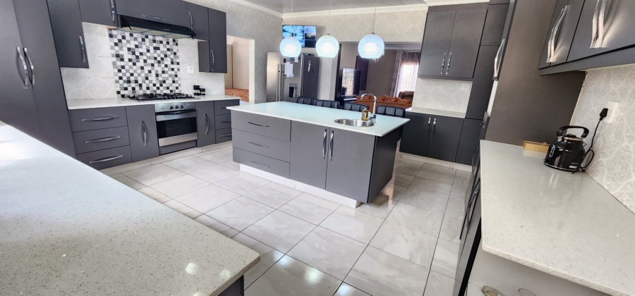 4 Bedroom Property for Sale in Erasmia Gauteng