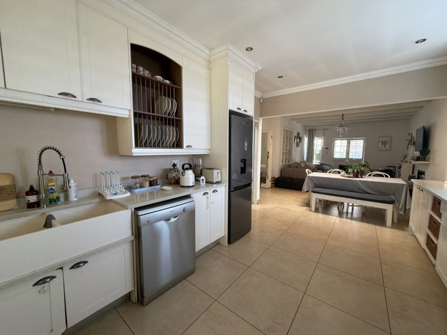 To Let 3 Bedroom Property for Rent in Parkhurst Gauteng