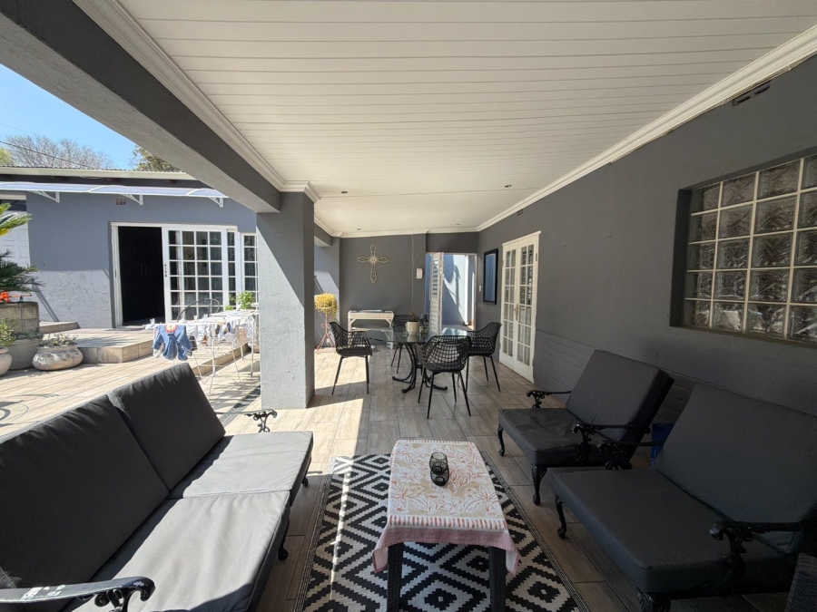 To Let 3 Bedroom Property for Rent in Parkhurst Gauteng