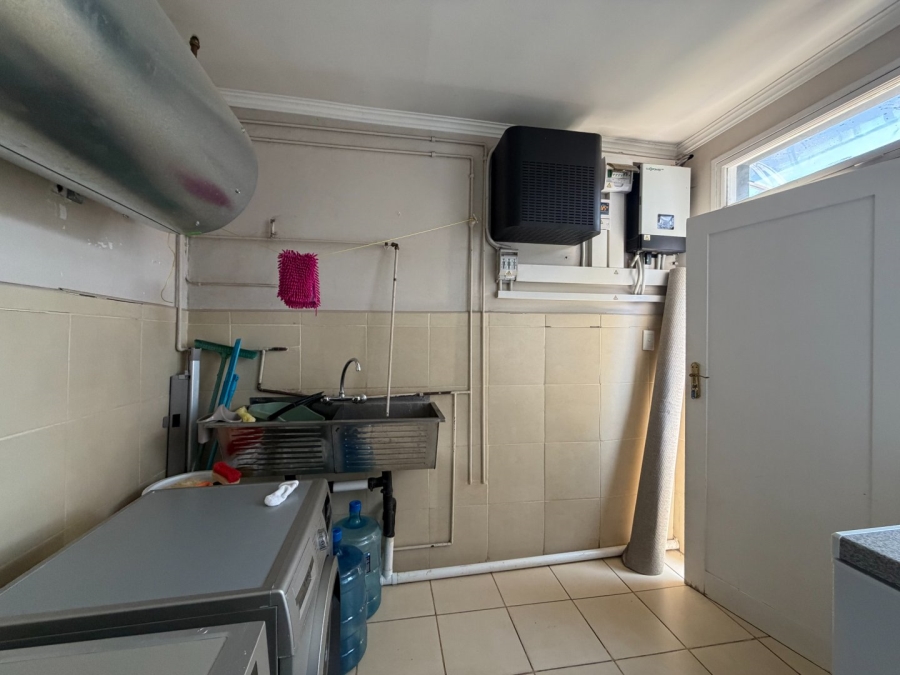To Let 3 Bedroom Property for Rent in Parkhurst Gauteng
