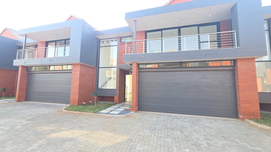 3 Bedroom Property for Sale in Erasmia Gauteng
