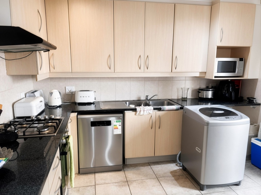 To Let 3 Bedroom Property for Rent in Eagle Trace Estate Gauteng