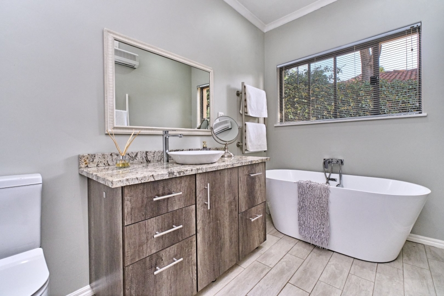 5 Bedroom Property for Sale in Northcliff Gauteng
