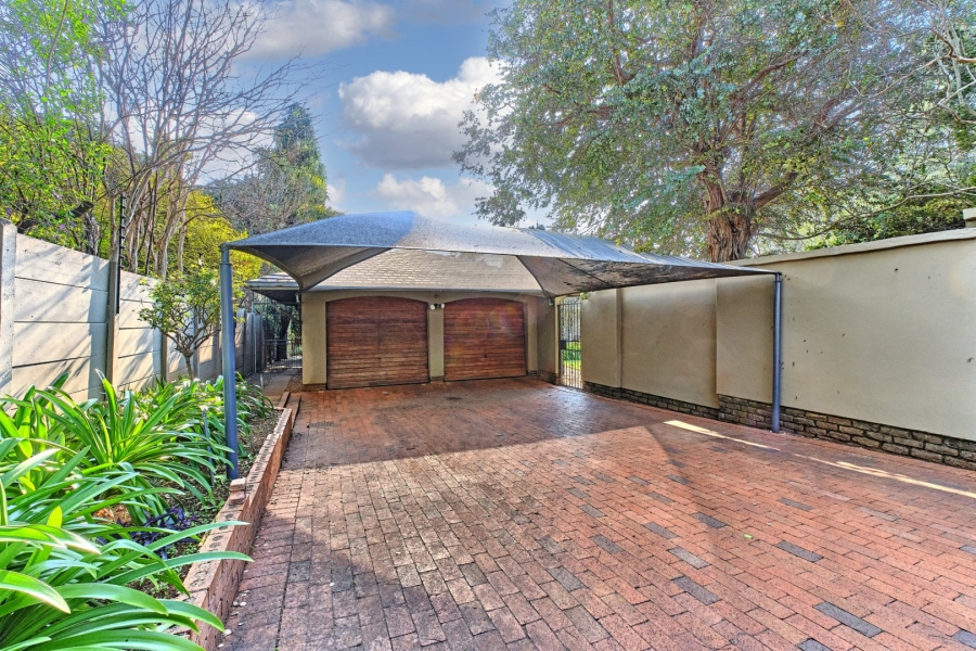 5 Bedroom Property for Sale in Northcliff Gauteng